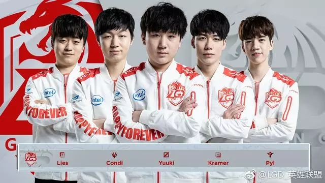 赛都充满了 赛都充满了