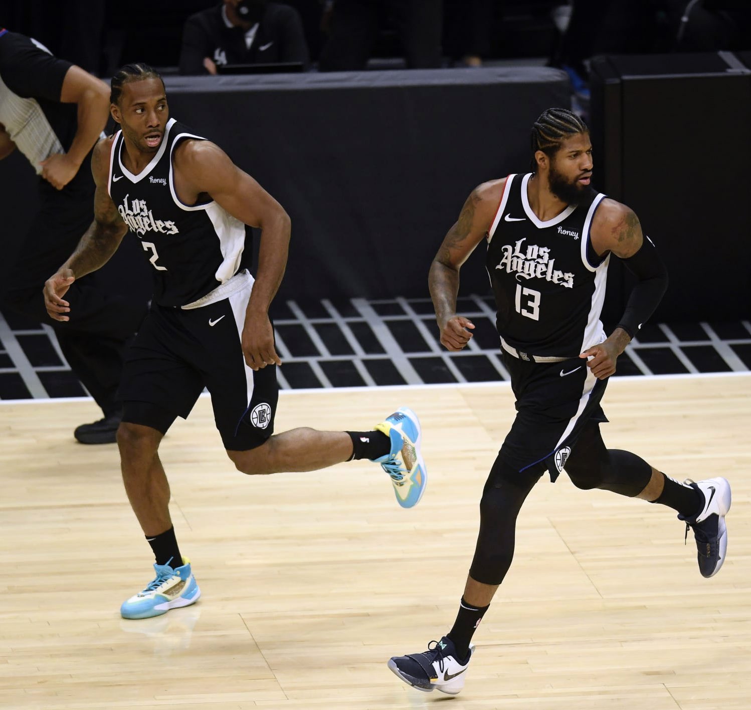 的临场摇摆 的临场摇摆