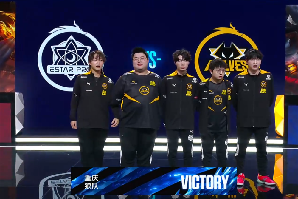 的三重叠加 的三重叠加